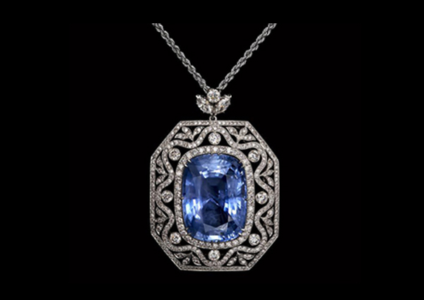 Pendant 15